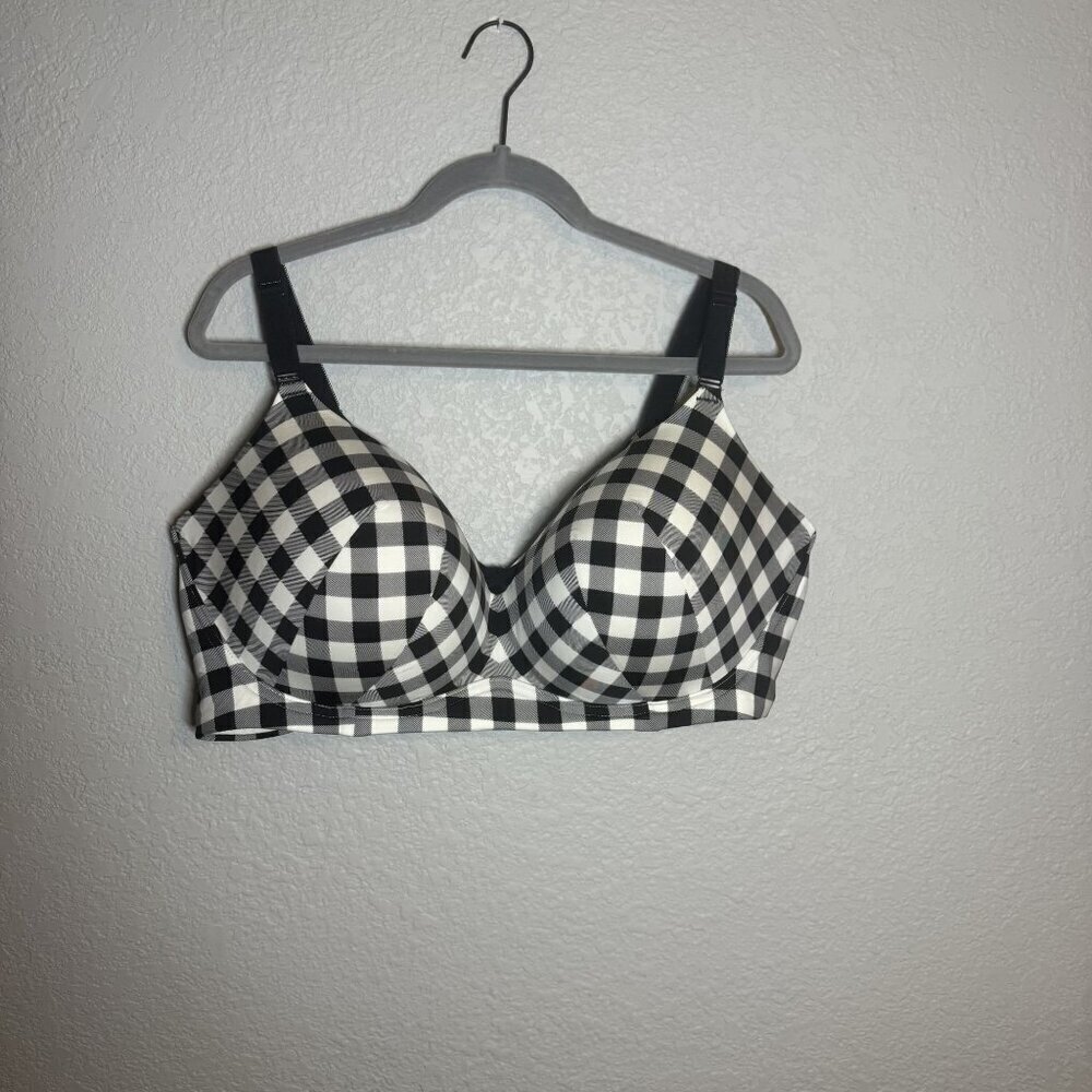 Torrid Curve Black & White Checkered Wireless Lightly Lined Bra 48D Adjustable S